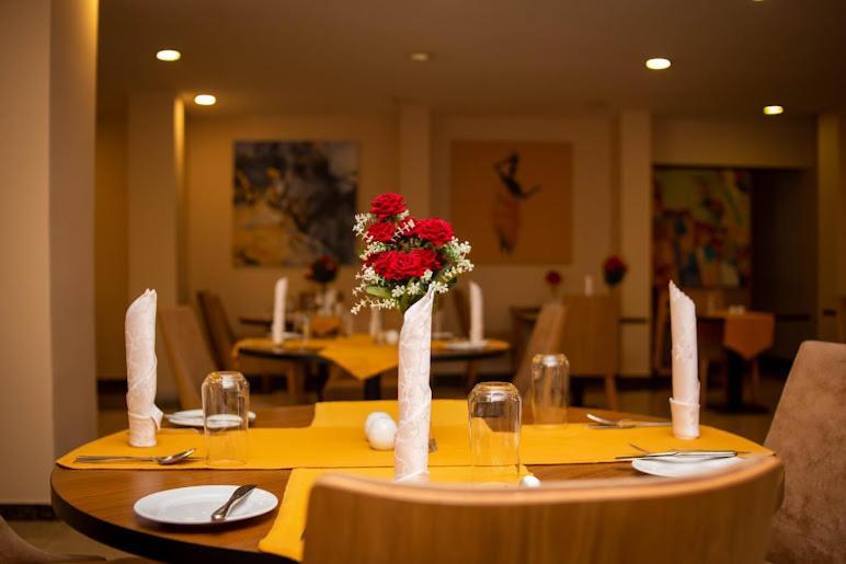 Ah Hotel And Conferences Мадина Экстерьер фото