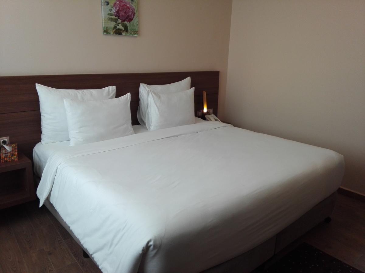 Ah Hotel And Conferences Мадина Экстерьер фото