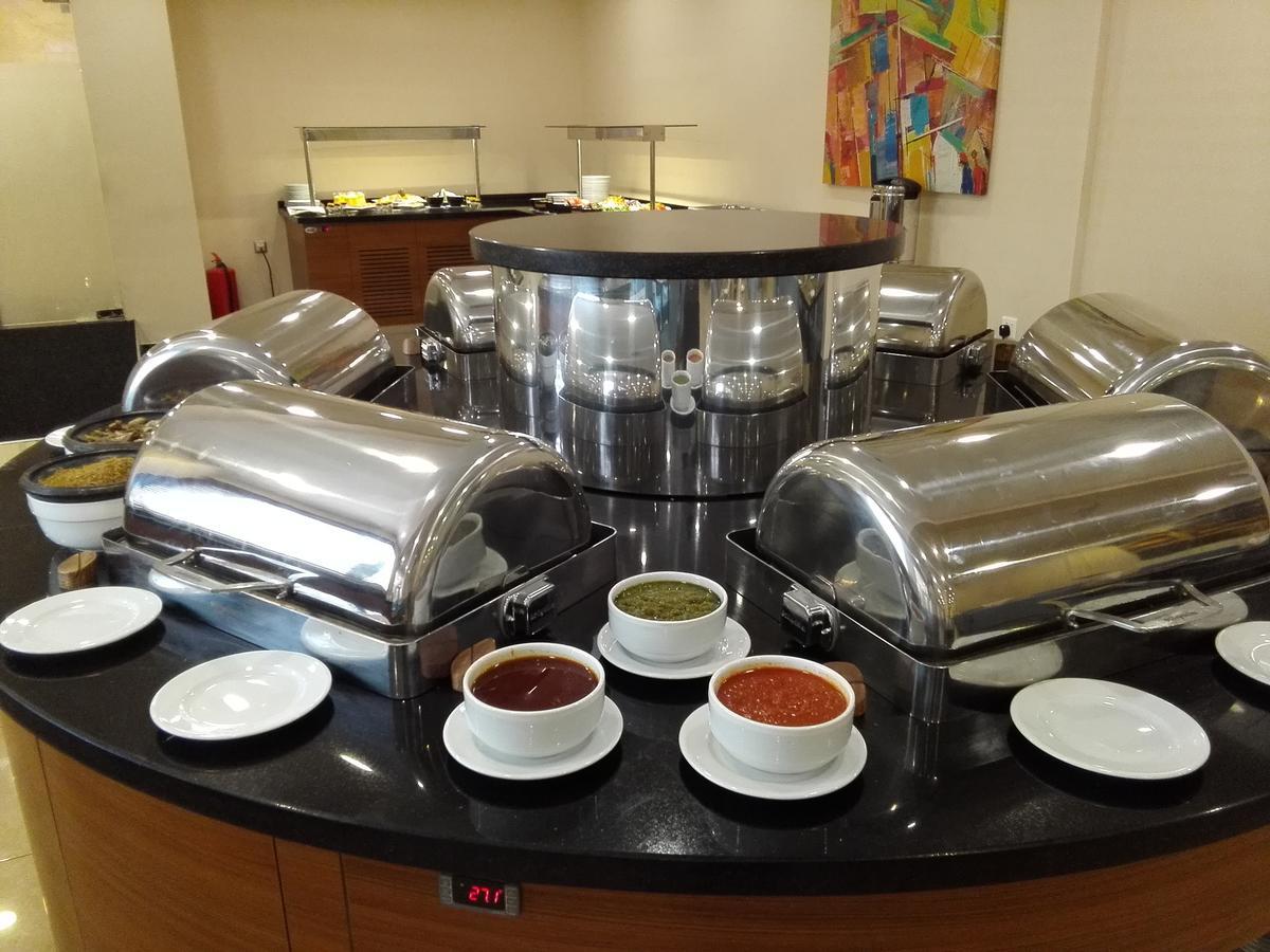 Ah Hotel And Conferences Мадина Экстерьер фото