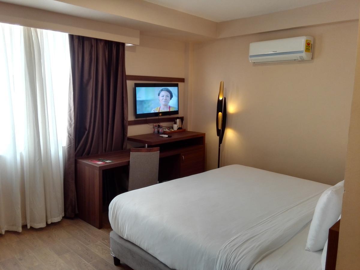 Ah Hotel And Conferences Мадина Экстерьер фото